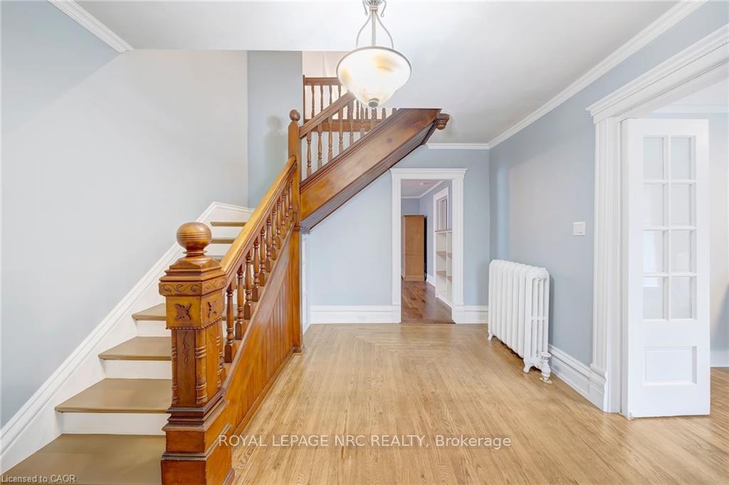 115 West Main Street, Welland — photo 3 of 5