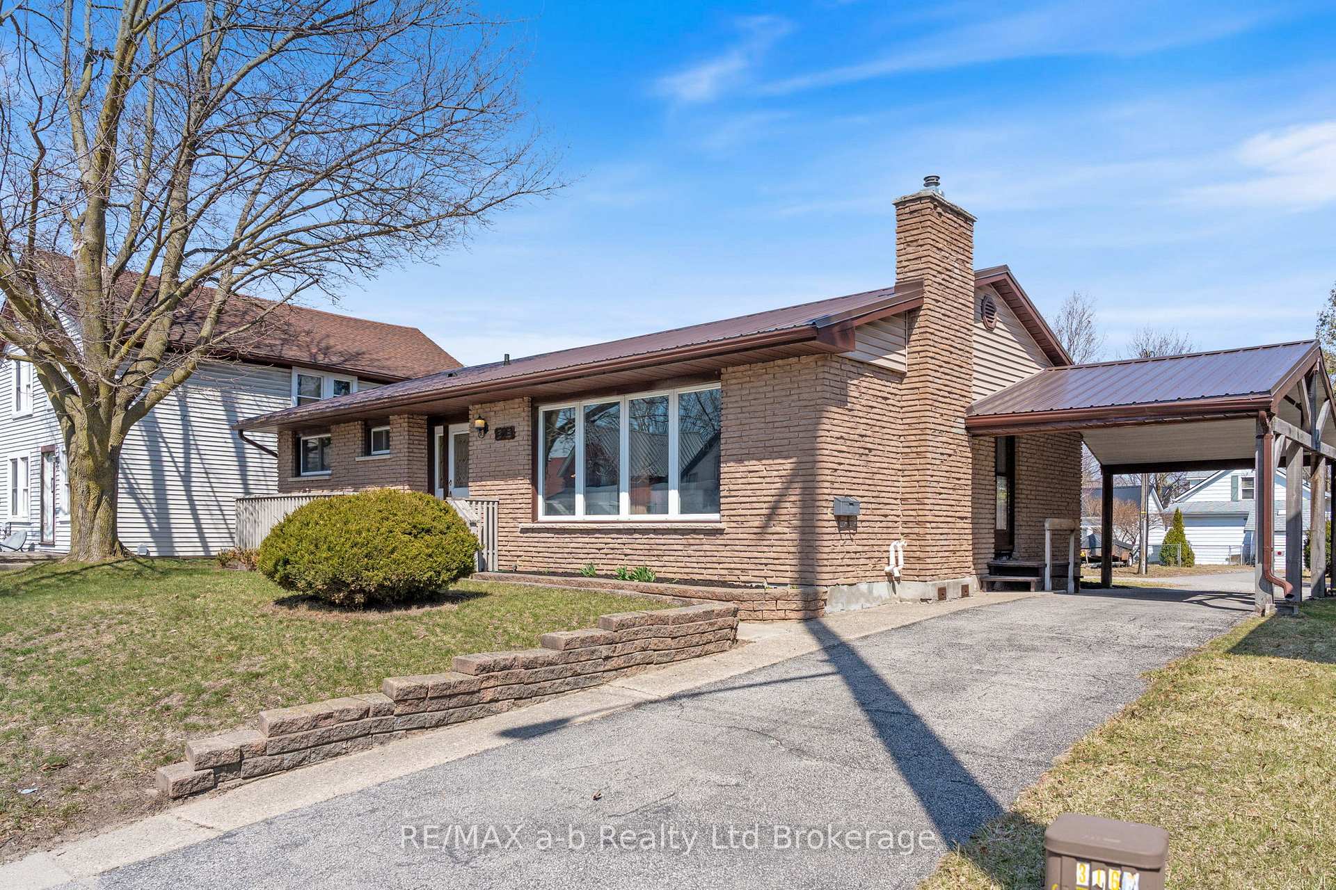 318 Broadway Street, Tillsonburg, ON N4G 3S1 — Tillsonburg, Ontario