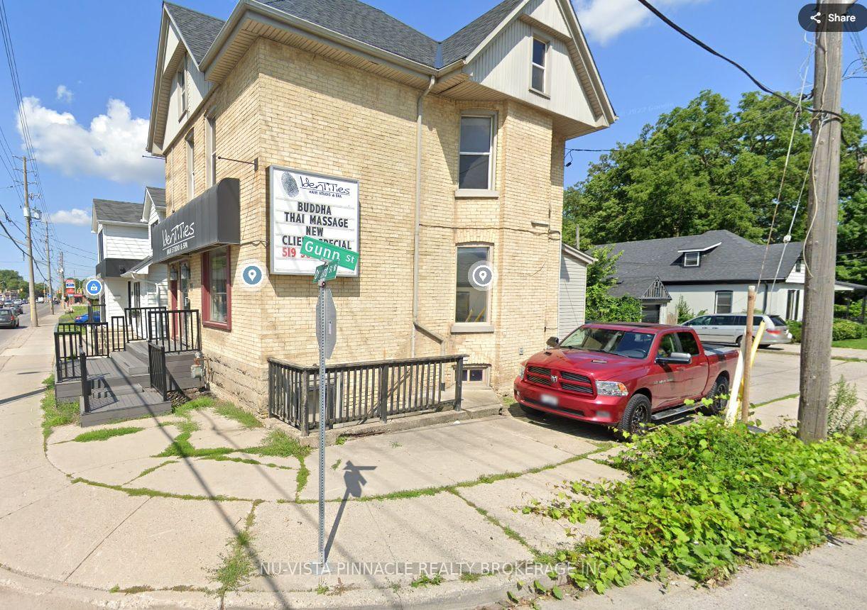 11 Oxford Street W Lower, London North, ON N6H 1R2 — London North, Ontario