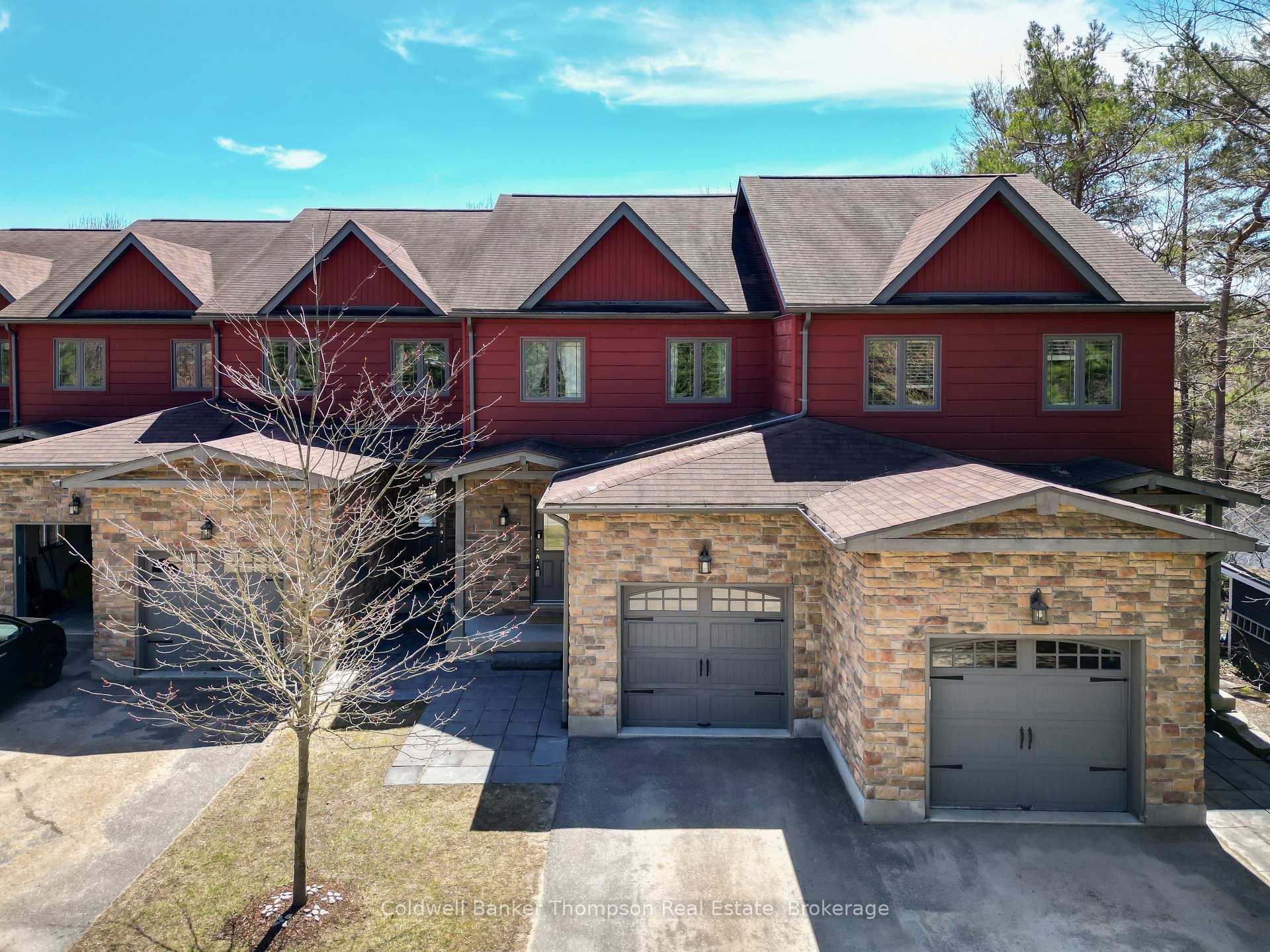 23 Winona Drive 2, Huntsville — photo 2 of 5