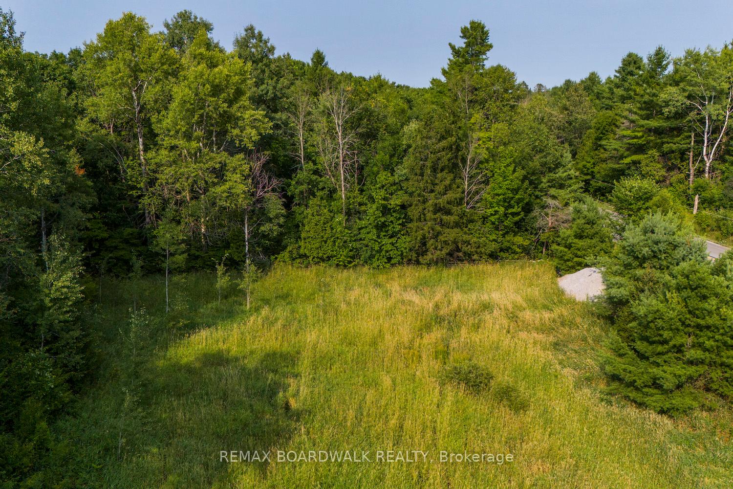 752 Bennett Lake Road, Tay Valley, ON K0G 1A0 — Tay Valley, Ontario