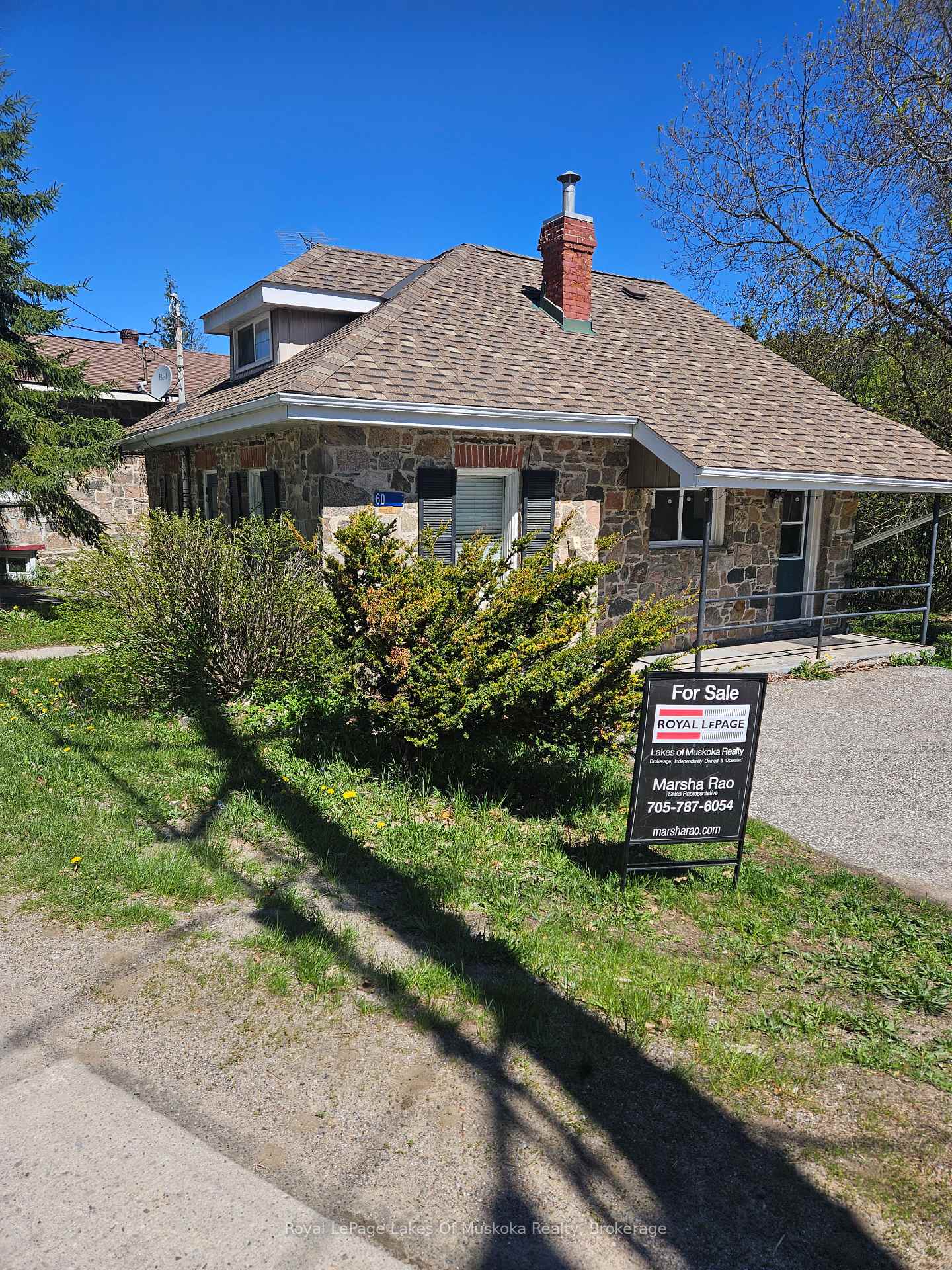 60 West Road W, Huntsville, ON P1H 1L8 — Huntsville, Ontario