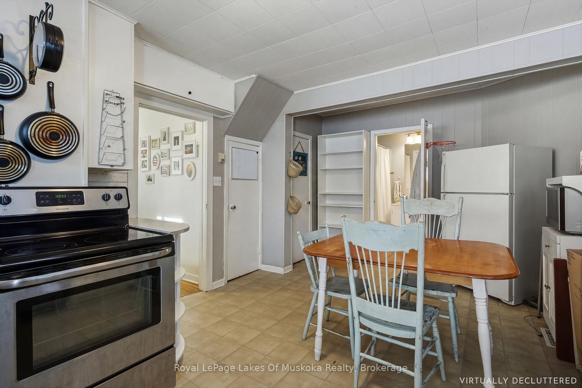60 West Road W, Huntsville — photo 5 of 5