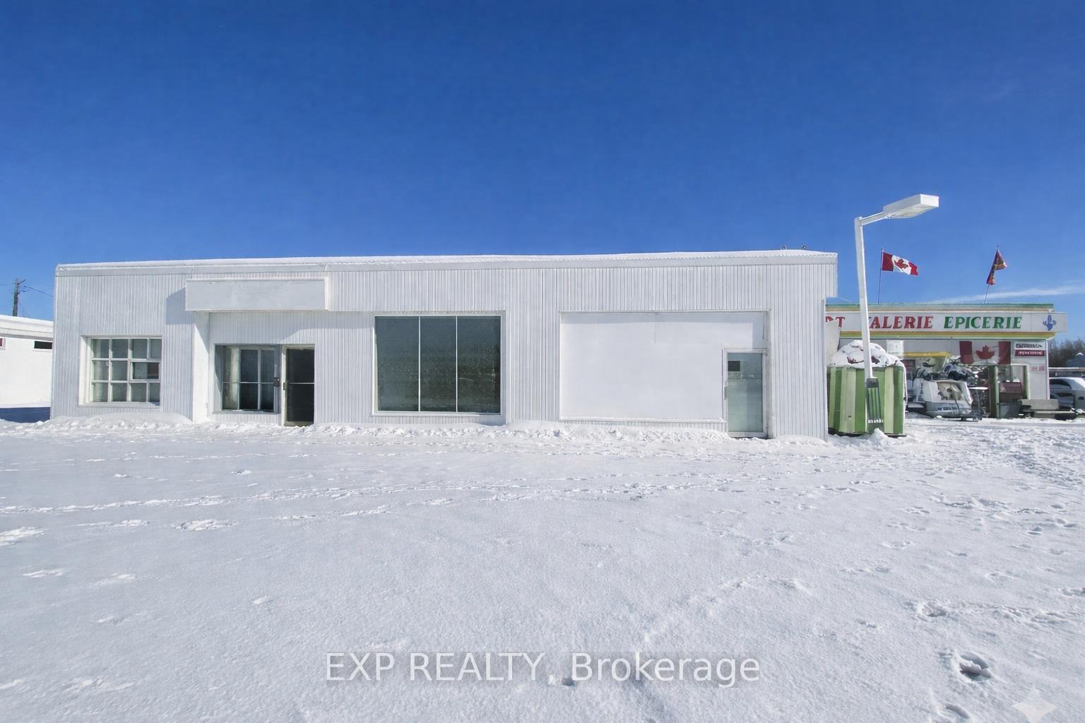 140 John Street, Hawkesbury, ON K6A 1X9