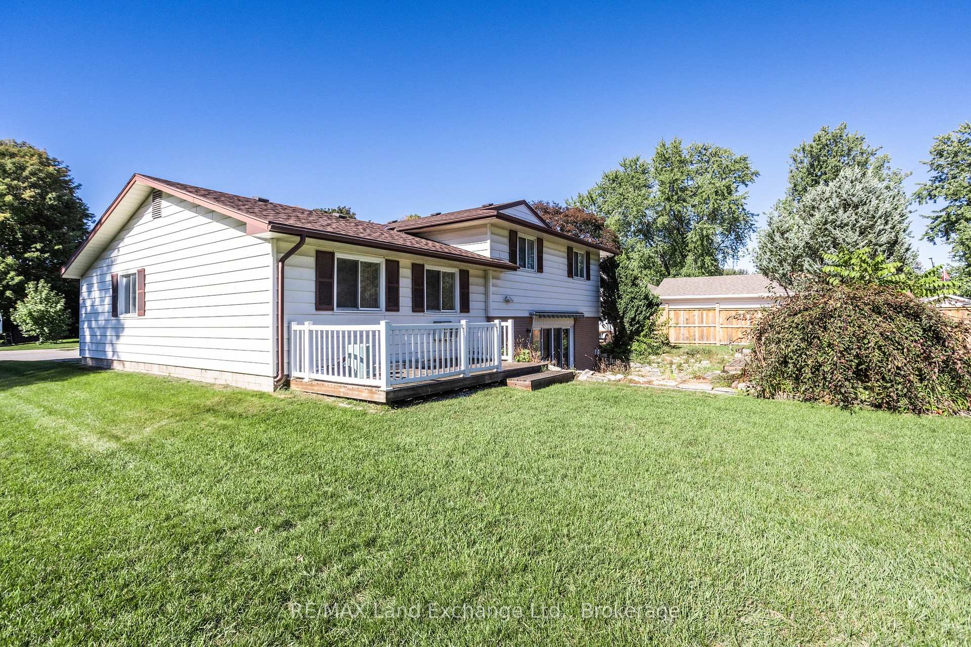 991 Bricker Street N, Saugeen Shores — photo 4 of 5