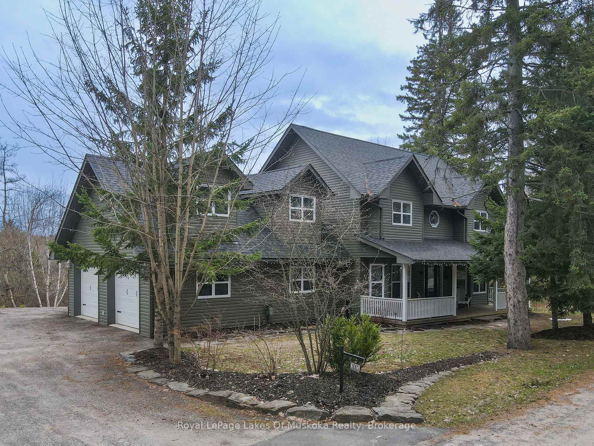 317 Falcon Road, Huntsville, ON P1H 1N3