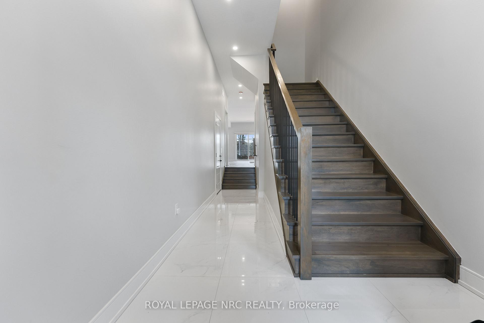 318 River Road, Welland — photo 3 of 5