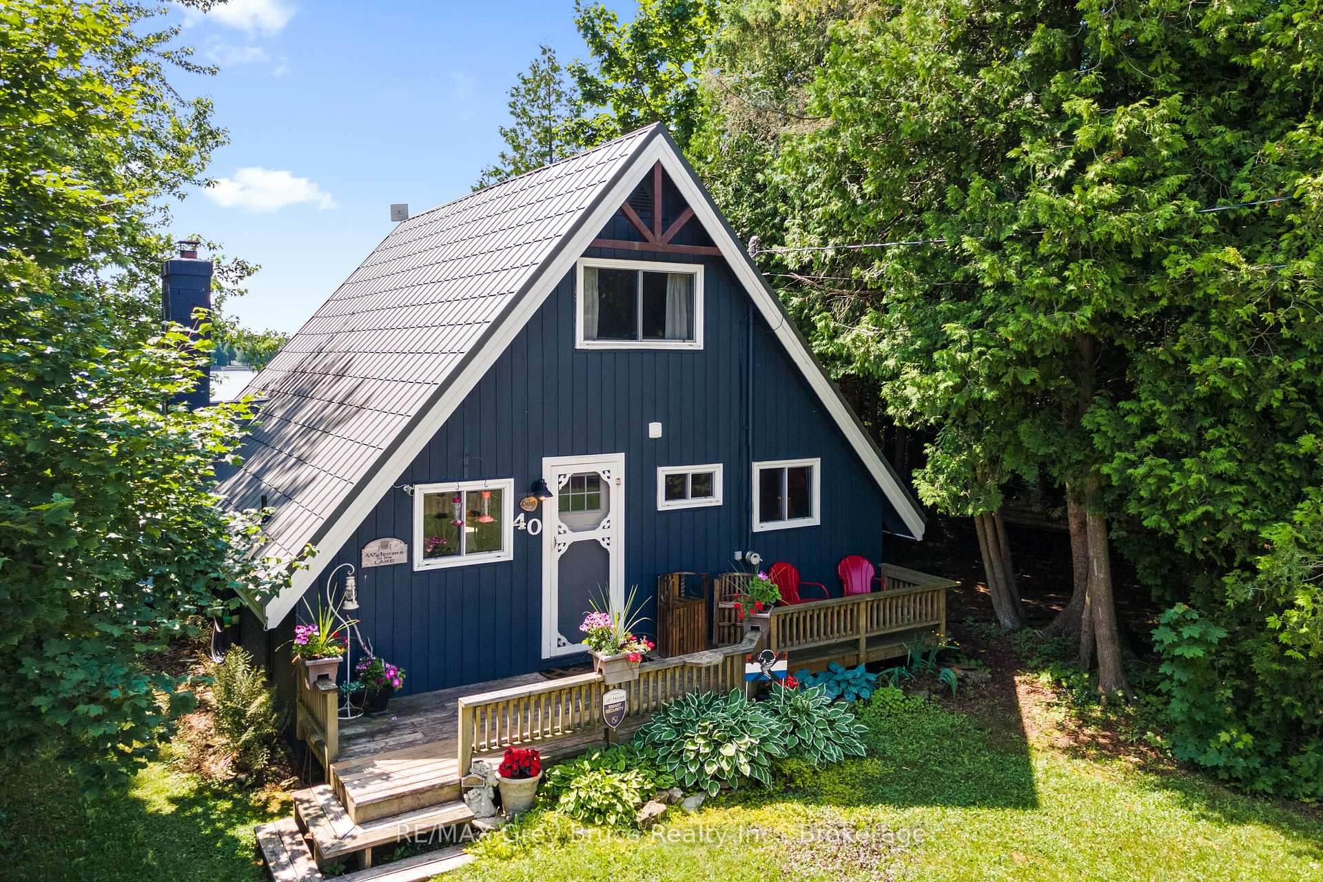 40 Aberdeen Avenue, Northern Bruce Peninsula, ON N0H 2T0