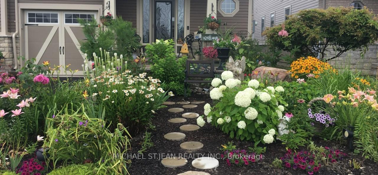104 Anastasia Boulevard, West Lincoln — photo 4 of 5