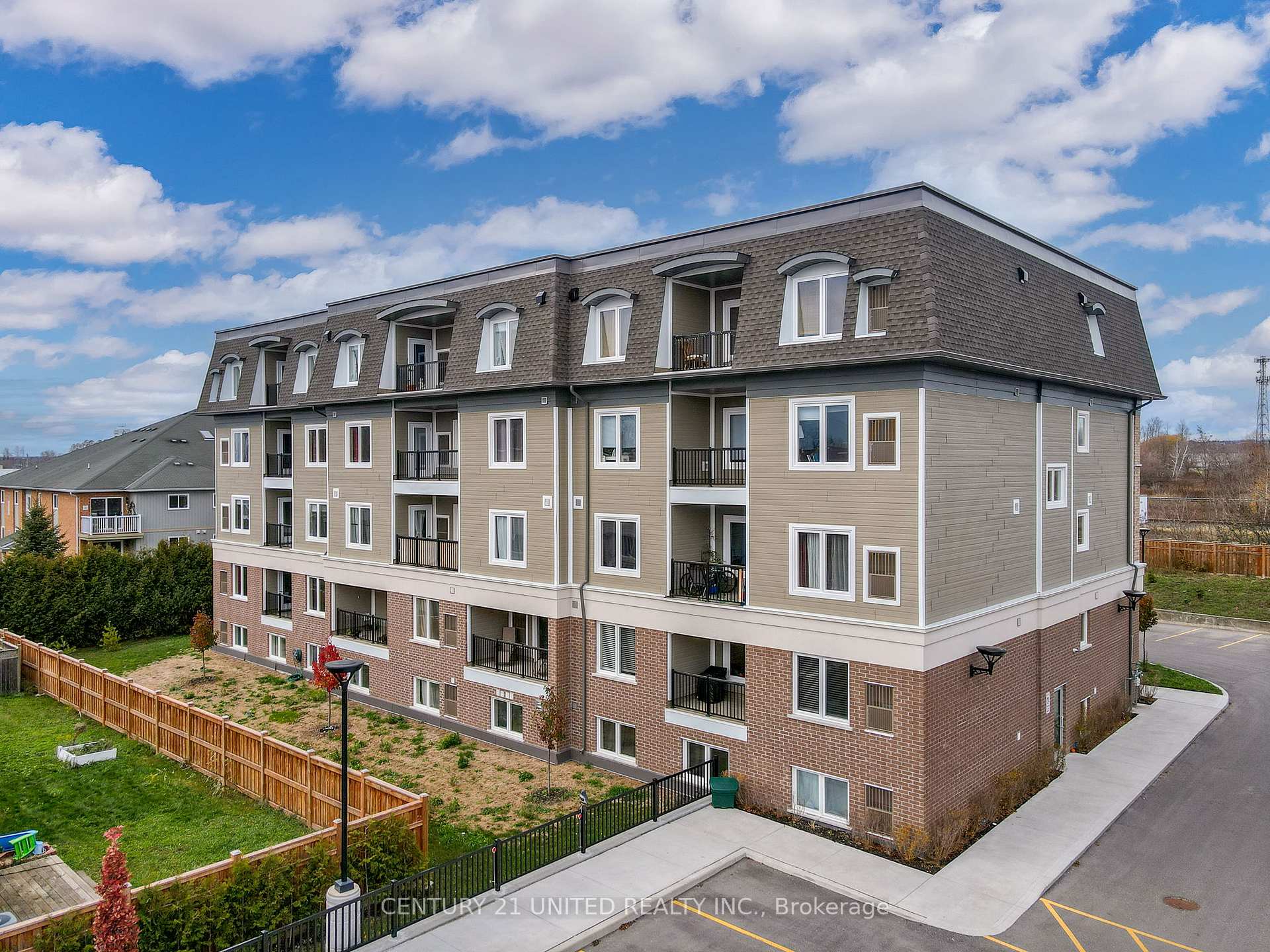 82 Munroe Street 102, Cobourg, ON K9A 1C1 — Cobourg, Ontario