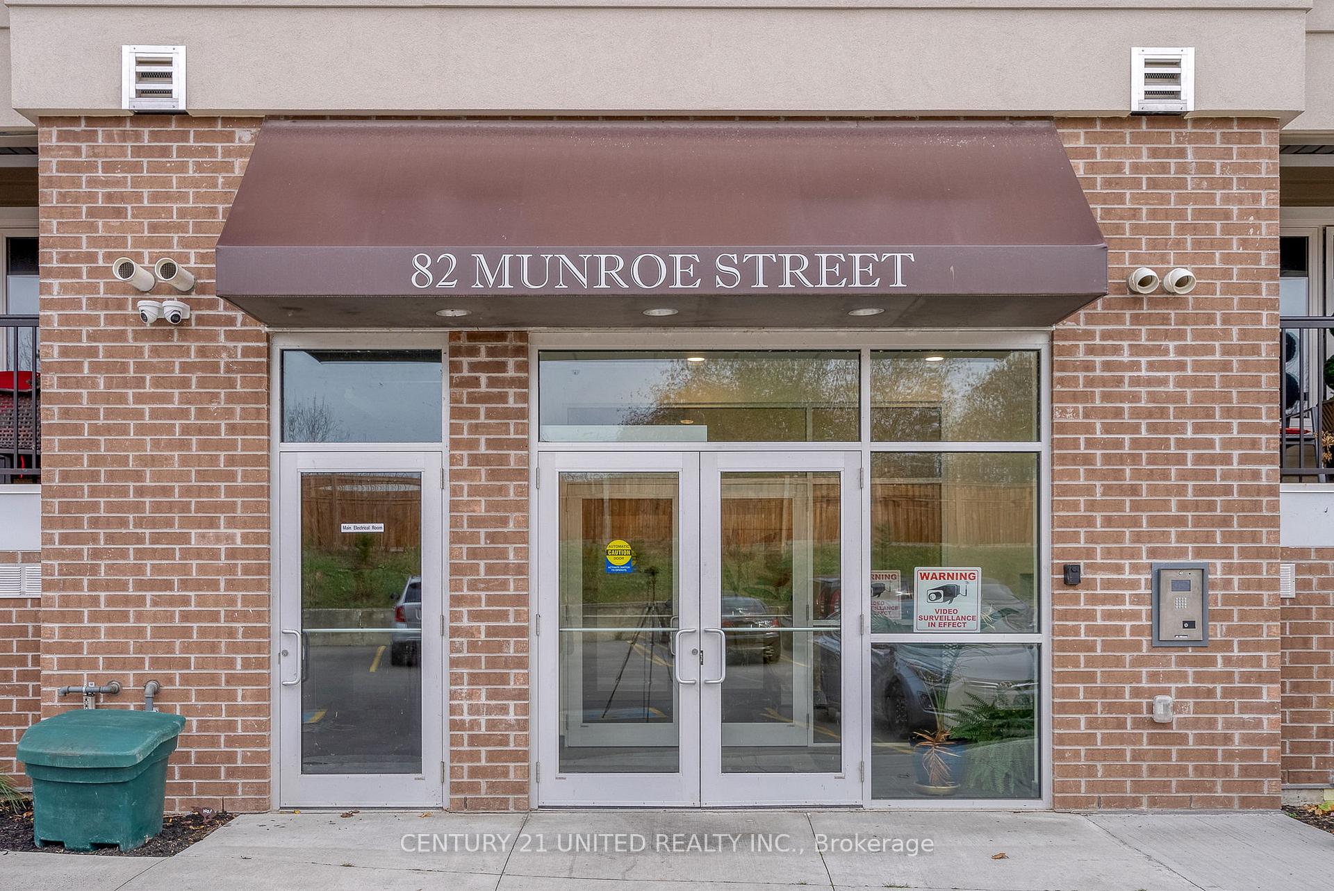 82 Munroe Street 102, Cobourg — photo 2 of 5