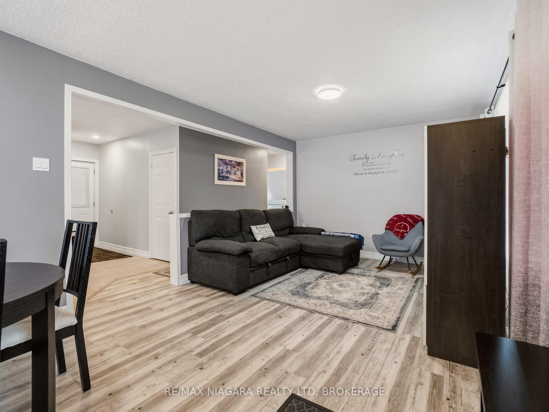 198 Murray Street, Fort Erie — photo 3 of 5