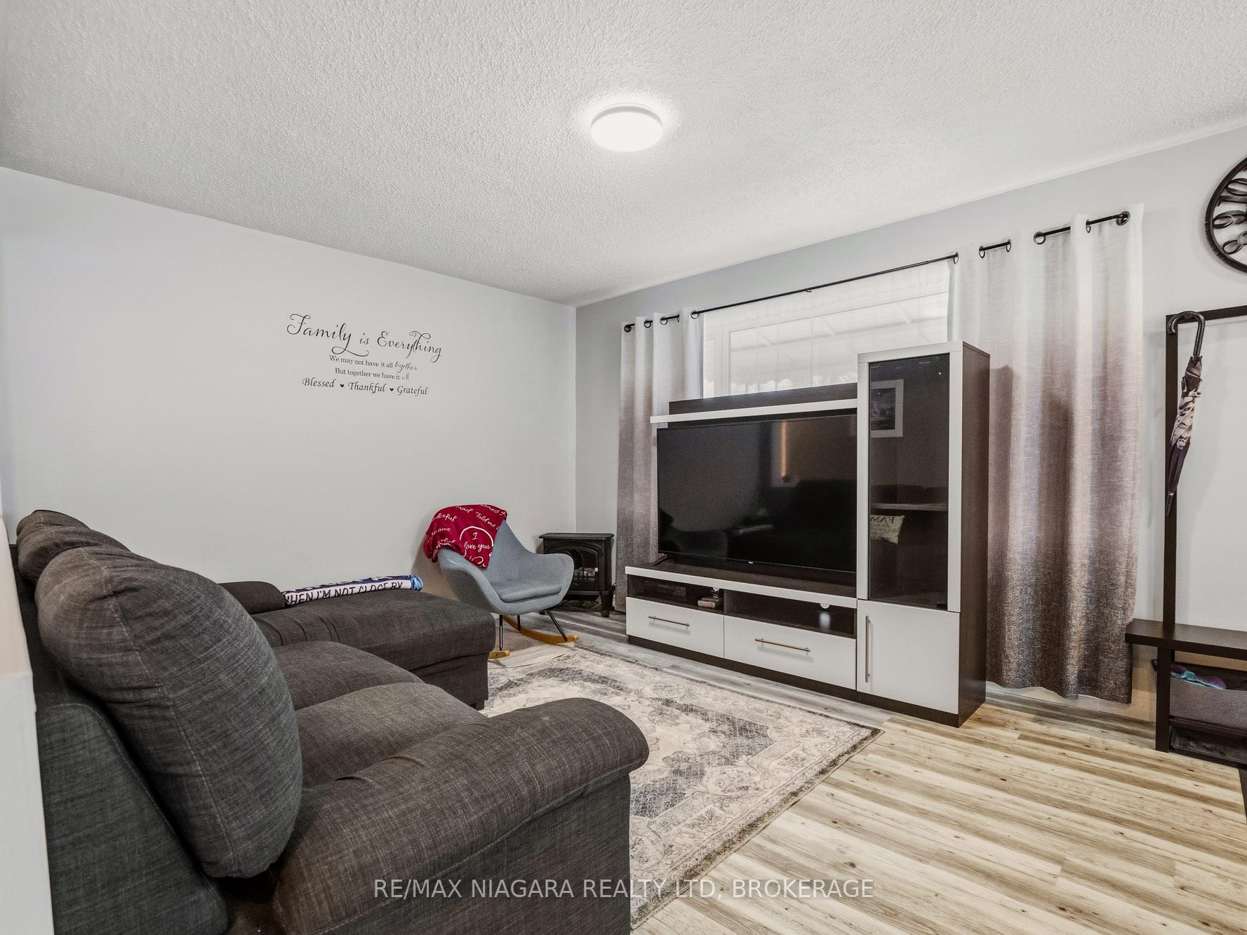 198 Murray Street, Fort Erie — photo 4 of 5