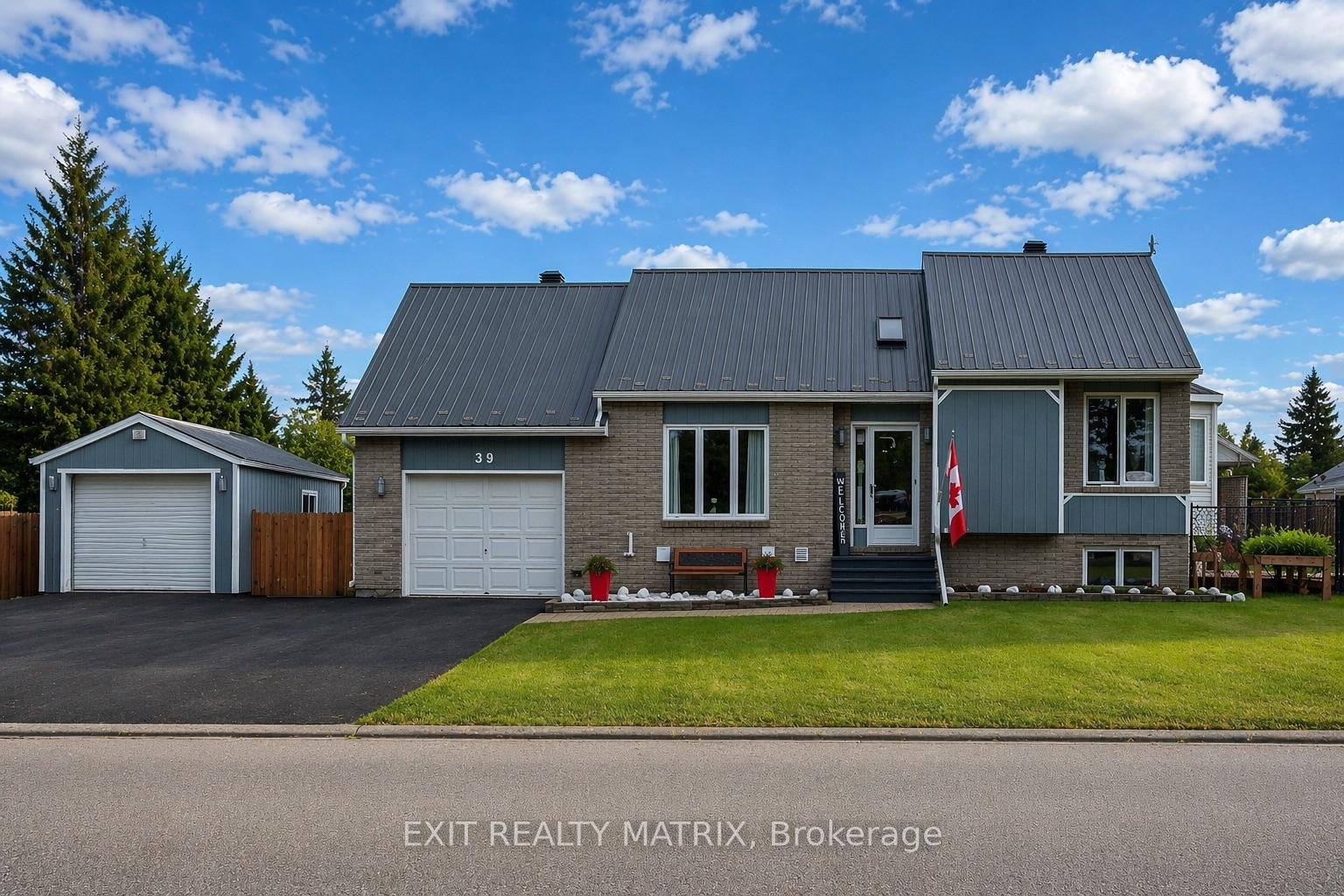 51 Marcel Street E, Russell, ON K0A 1W0 — Russell, Ontario
