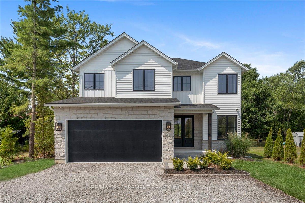 81 Doans Ridge Road, Welland, ON L3B 5N4