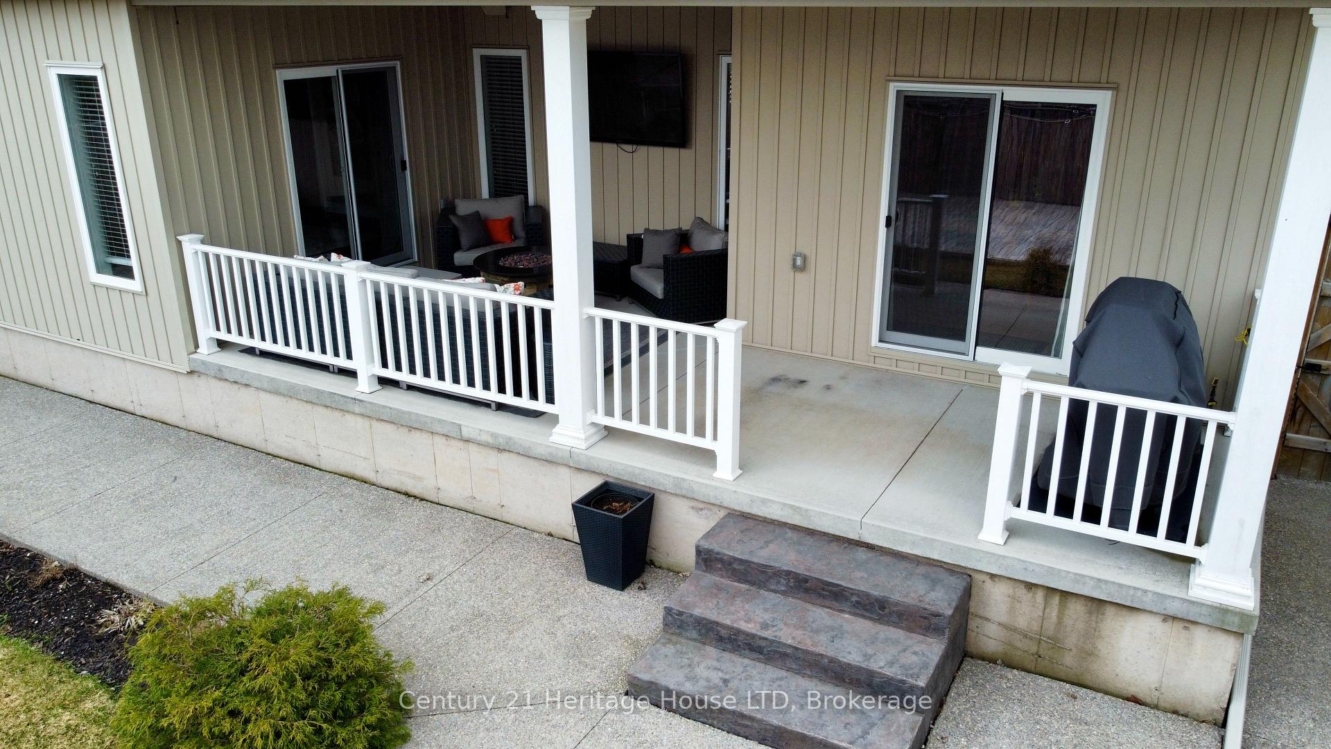 3984 VILLAGE CREEK Drive, Fort Erie — photo 4 of 5