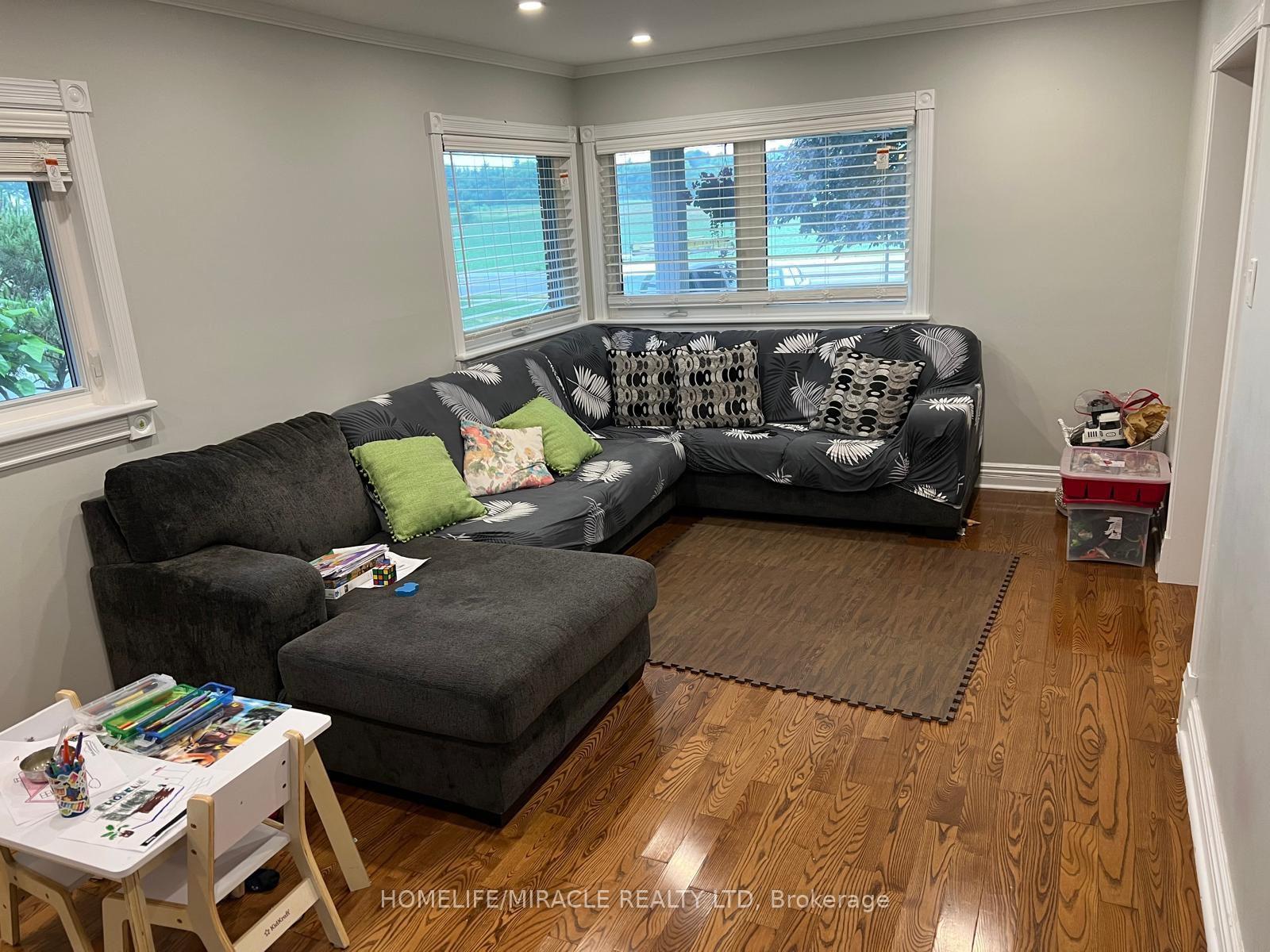 1760 Notre Dame Drive, Wilmot — photo 2 of 5