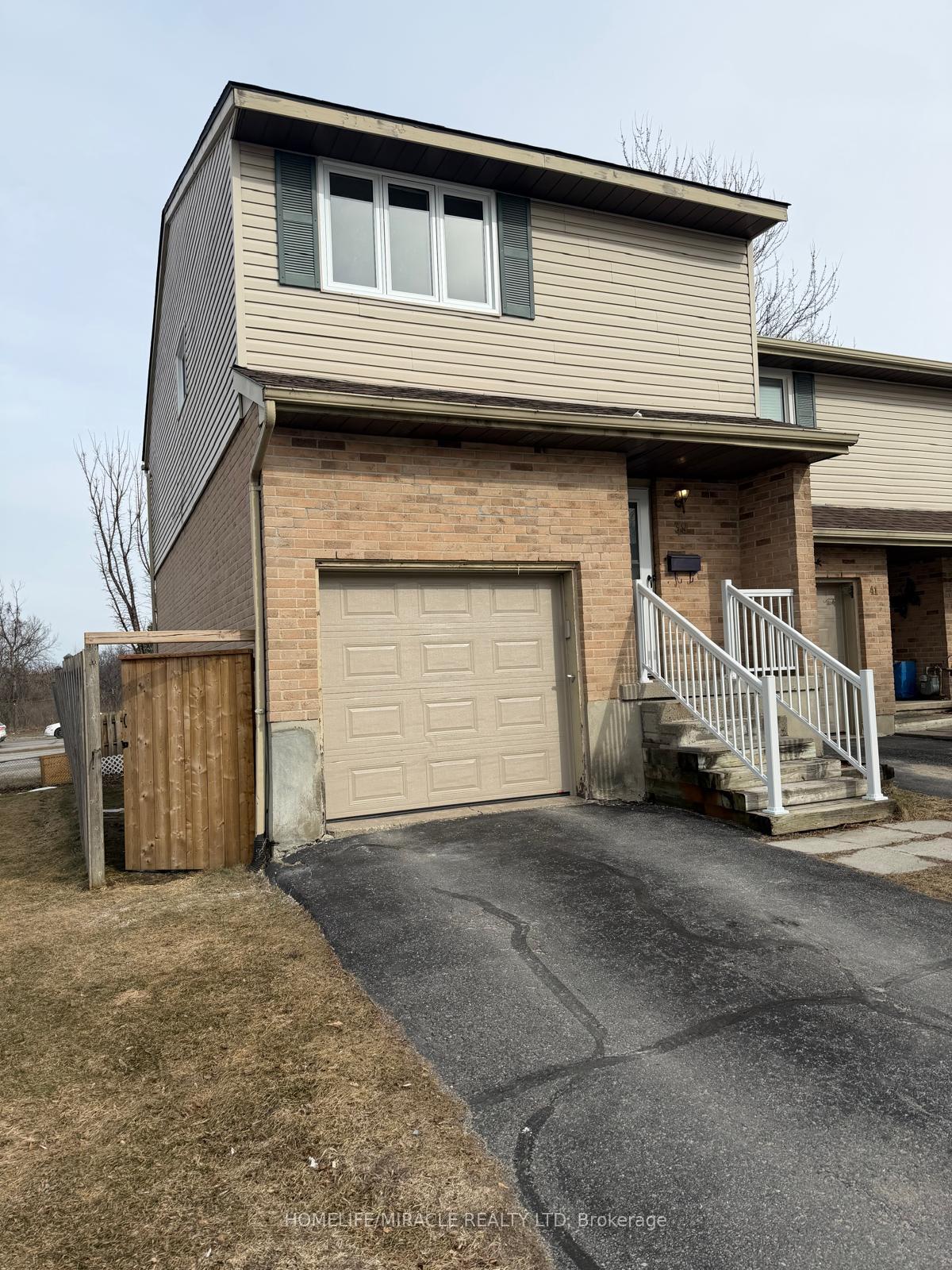 39 Coventry Crescent, Kingston — photo 2 of 5
