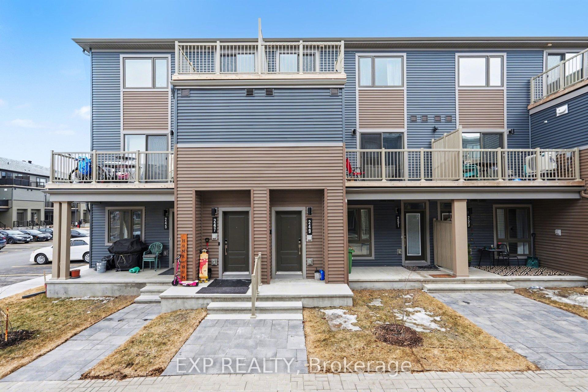 249 David Lewis Private, Orleans - Cumberland and Area, ON K4A 1C4 — Orleans - Cumberland and Area, Ontario