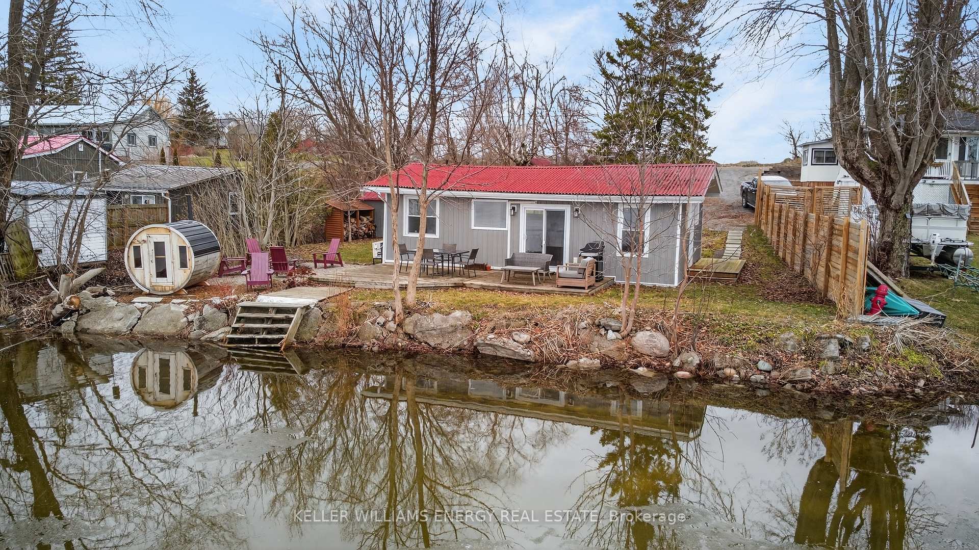 1071C Lakeside Drive, Prince Edward County — photo 2 of 5