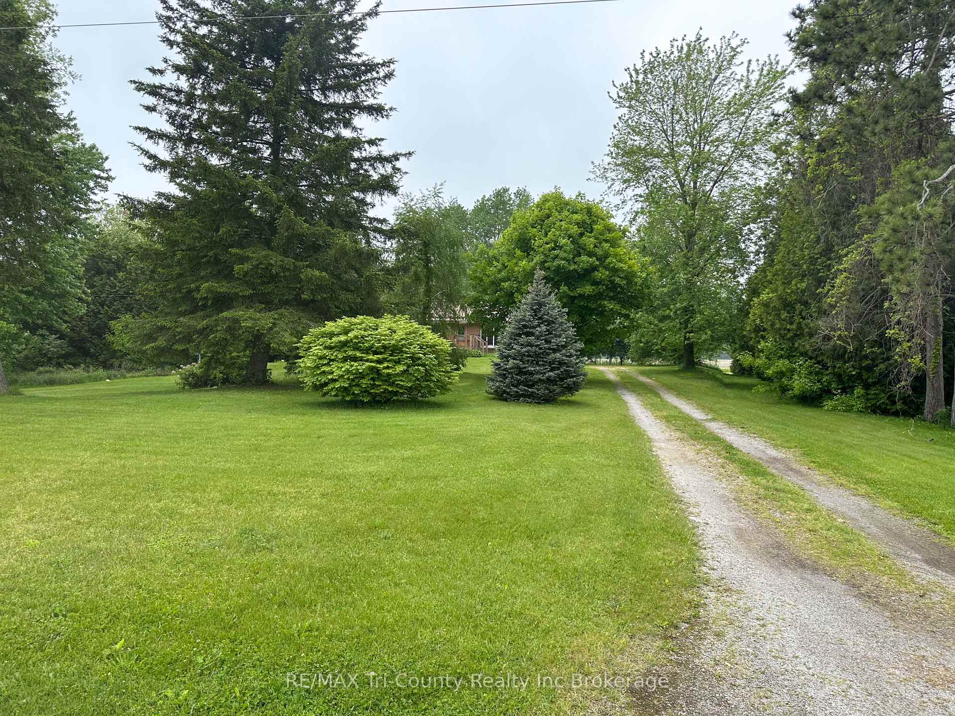 889 Norfolk County 28 Road, Norfolk — photo 4 of 5