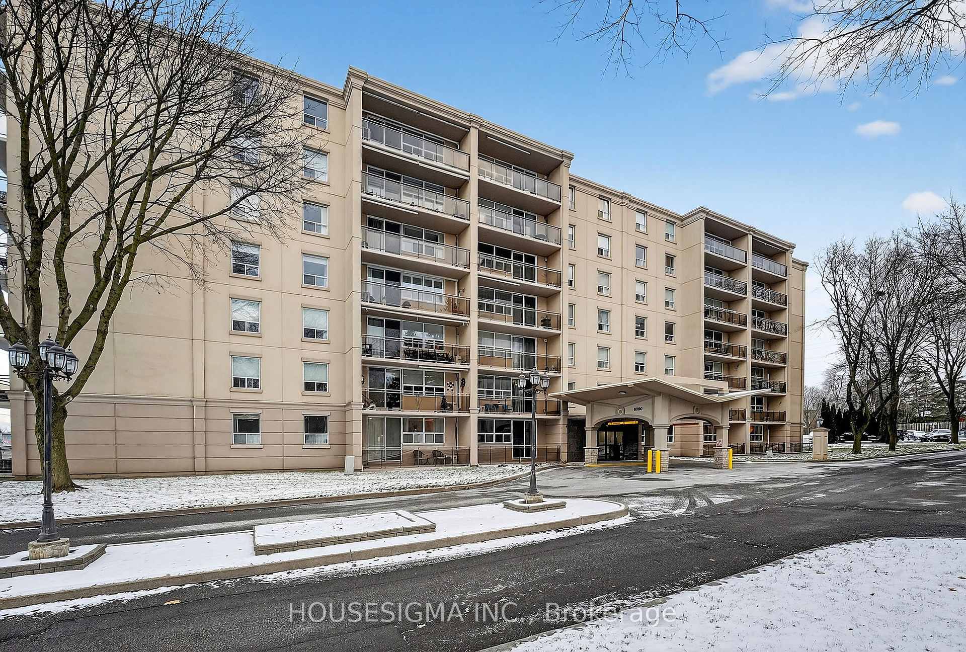 6390 Huggins Street 605, Niagara Falls, ON L2J 1H1