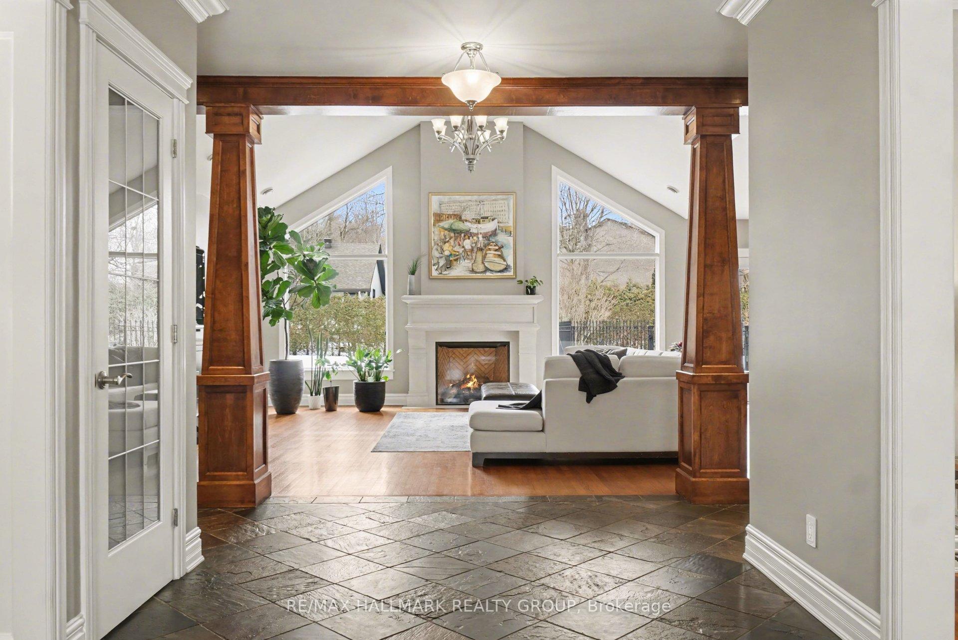 62 Rebecca Crescent, Beacon Hill North - South and Area — photo 2 of 5