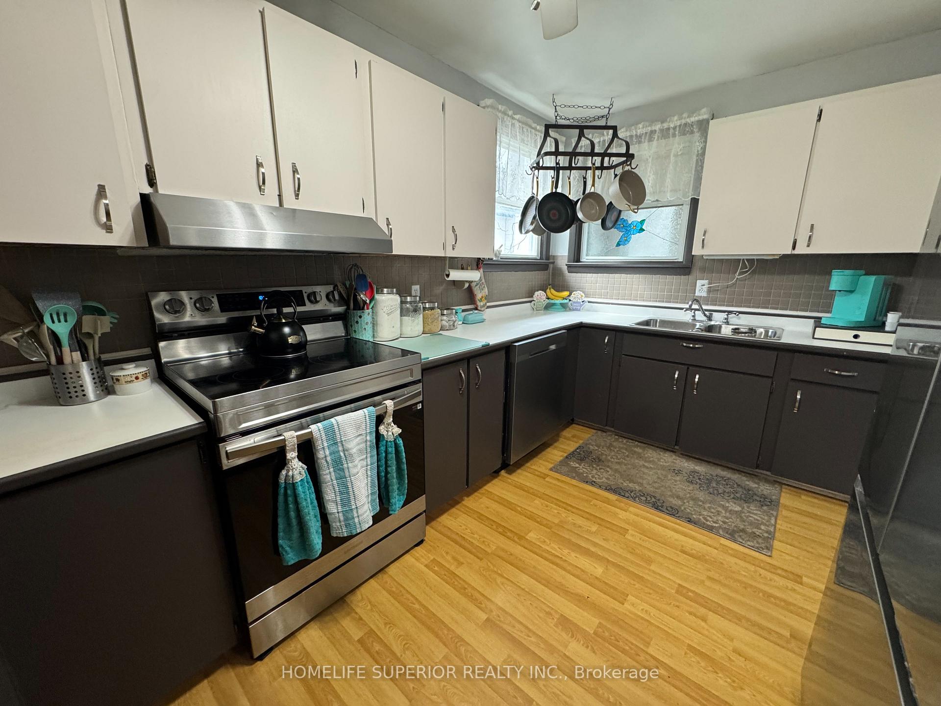 60 Forsyth Street W, Marmora and Lake — photo 4 of 5