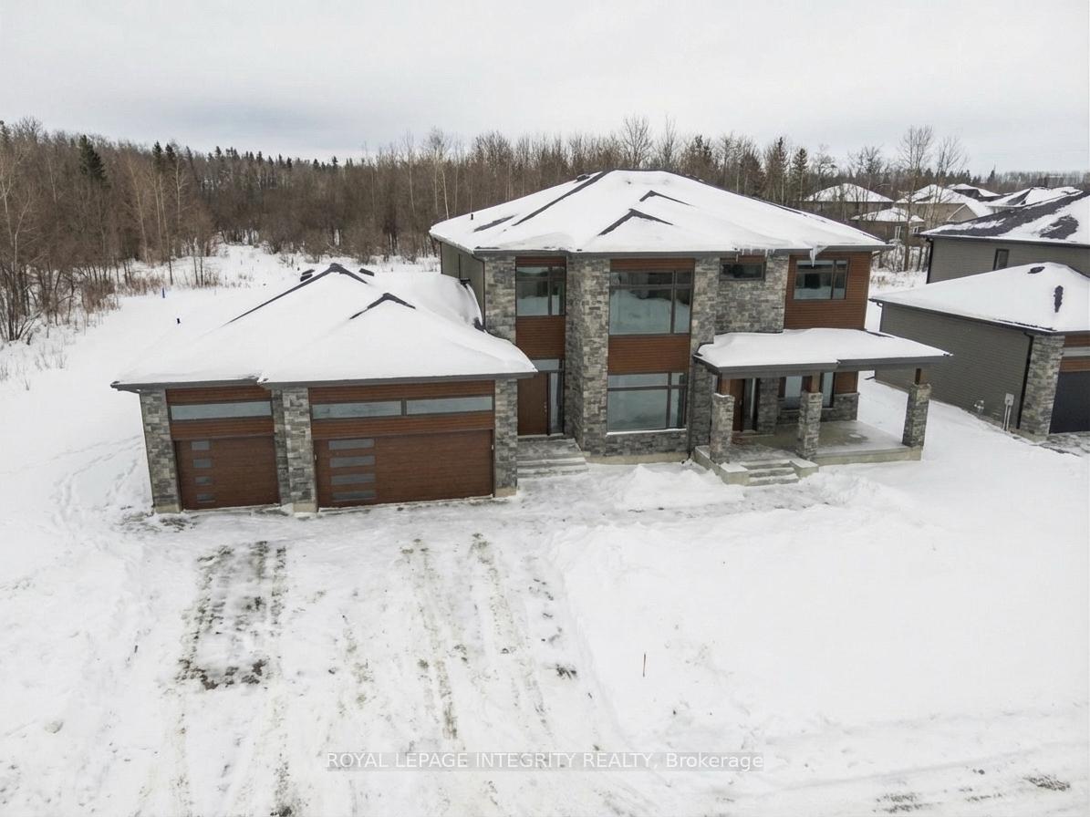 671 Ballycastle Crescent, Blossom Park - Airport and Area, ON K1X 0A3 — Blossom Park - Airport and Area, Ontario