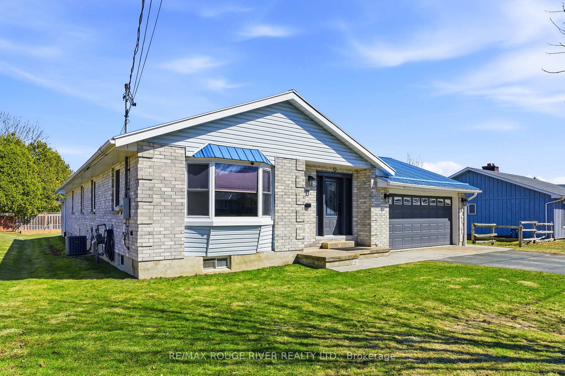 846 Ontario Street, Cobourg — photo 2 of 5