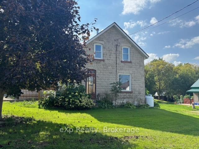 28 Queen Street W, Brockton, ON N0G 1S0 — Brockton, Ontario