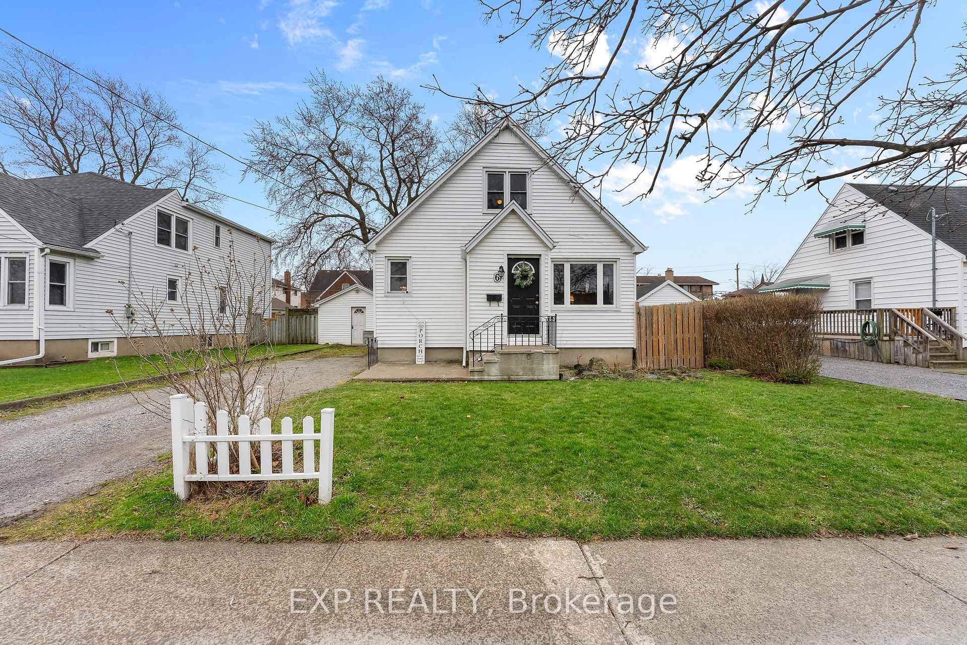 6 Cedardale Avenue, St. Catharines, ON L2P 1A9