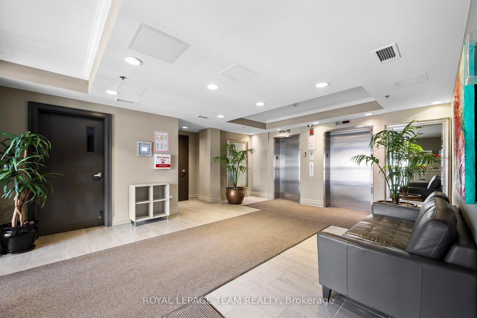 260 Besserer Street 202, Lower Town - Sandy Hill — photo 2 of 5