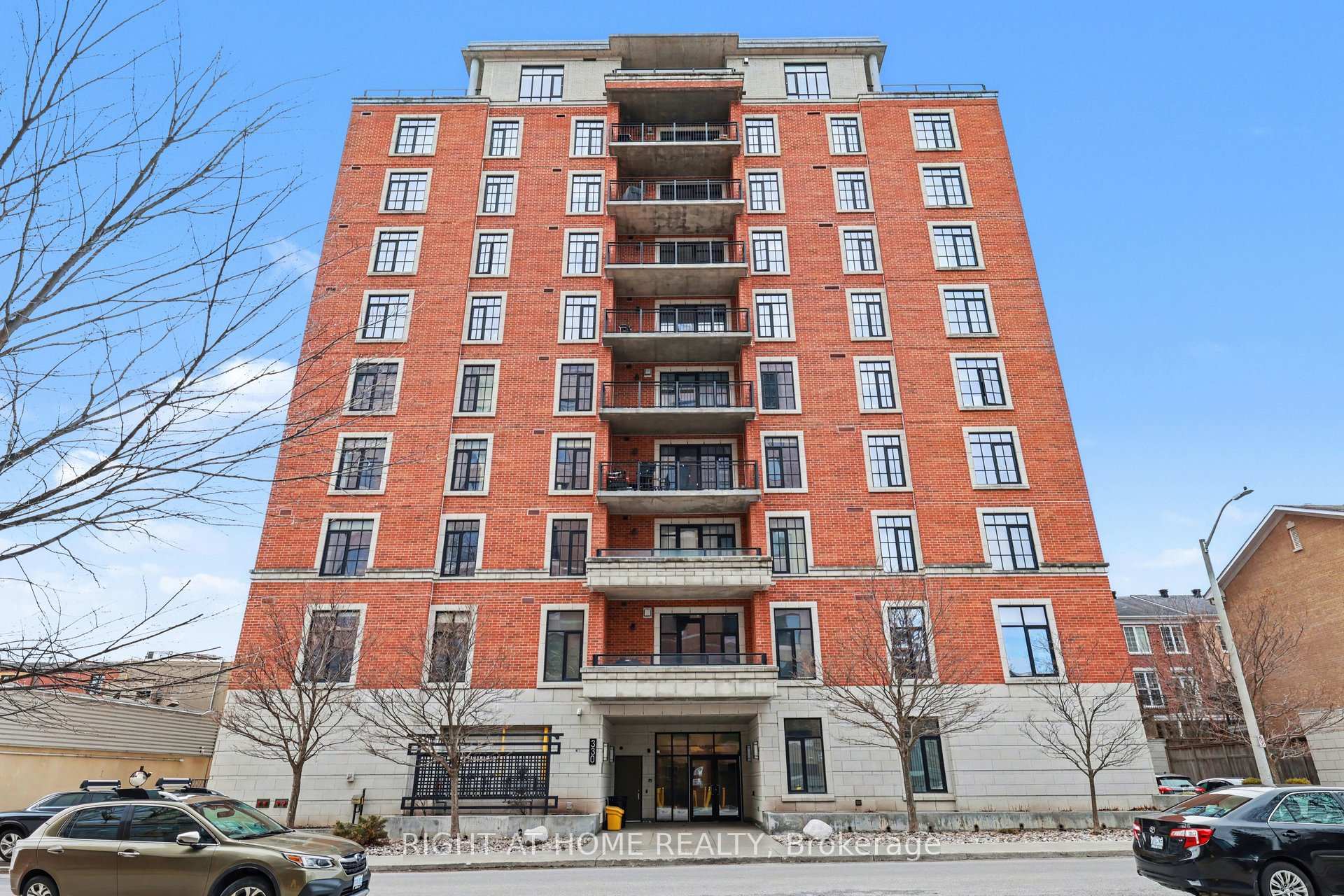 330 Loretta Avenue S 810, Dows Lake - Civic Hospital and Area, ON K1S 4E8