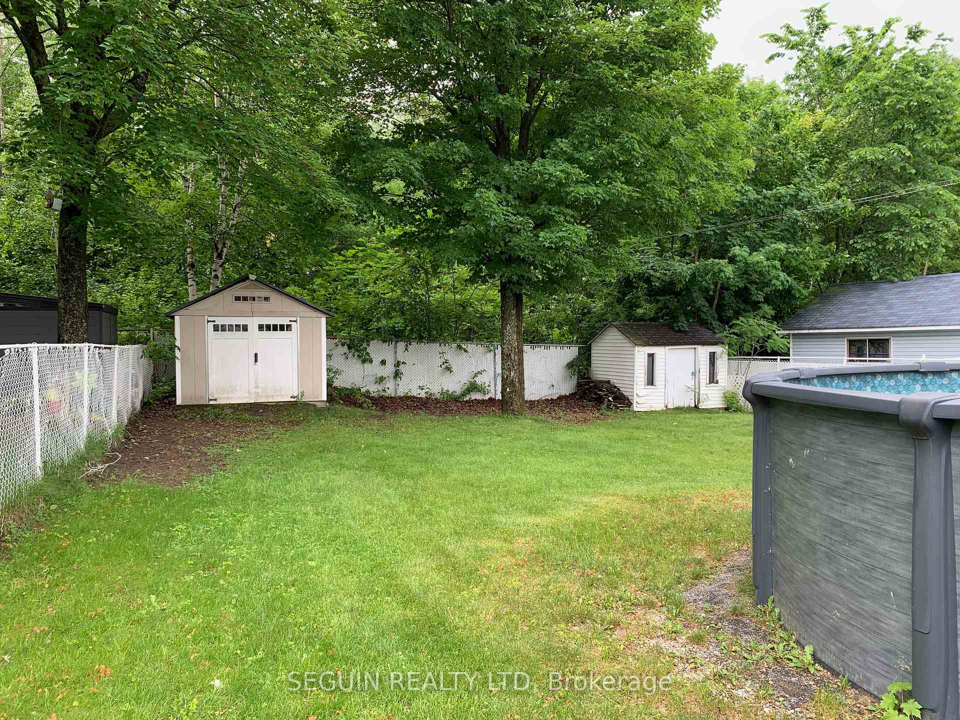 650 Berthiaume Street, Hawkesbury — photo 2 of 5