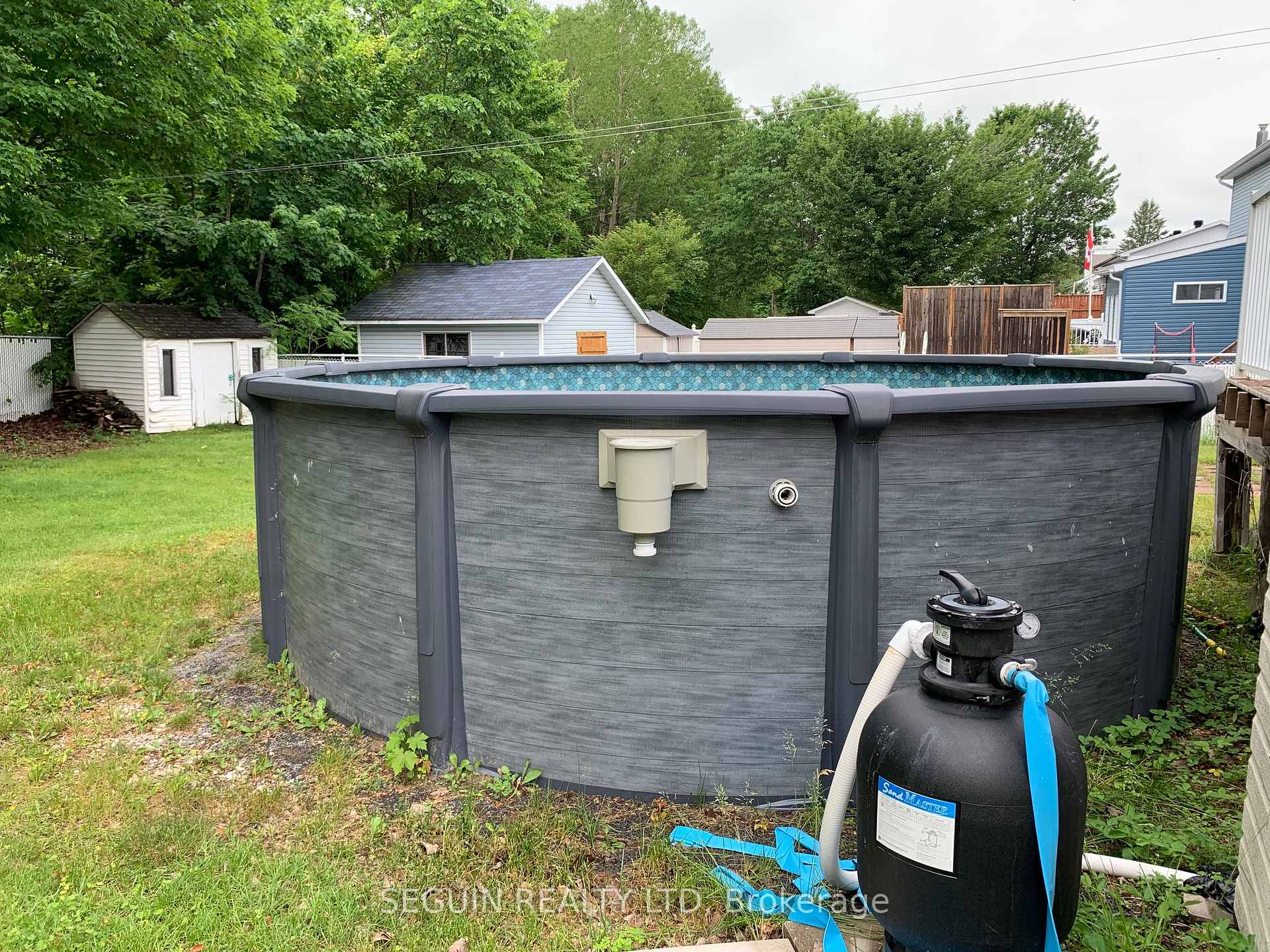 650 Berthiaume Street, Hawkesbury — photo 3 of 5