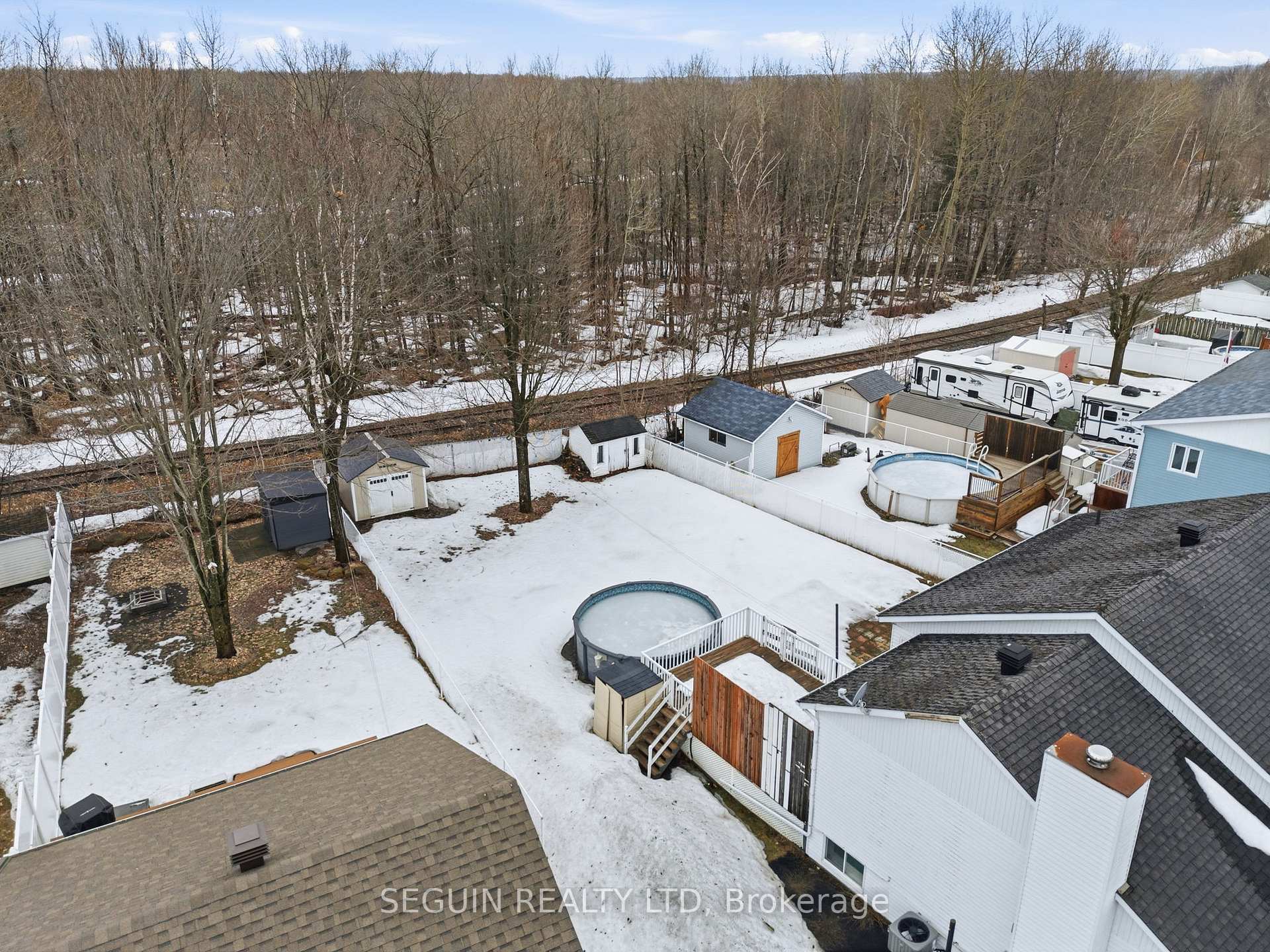 650 Berthiaume Street, Hawkesbury — photo 5 of 5