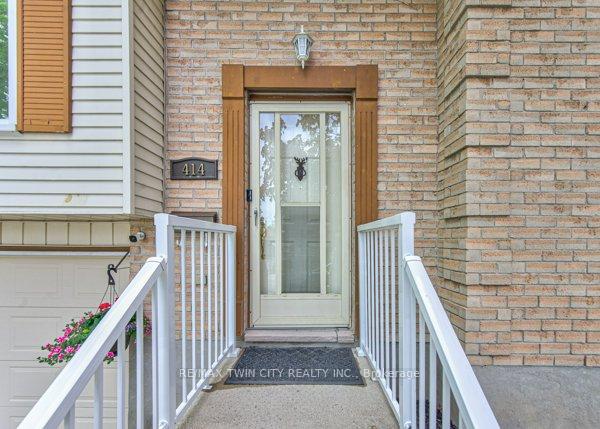 414 WOODS Lane, Cambridge — photo 5 of 5