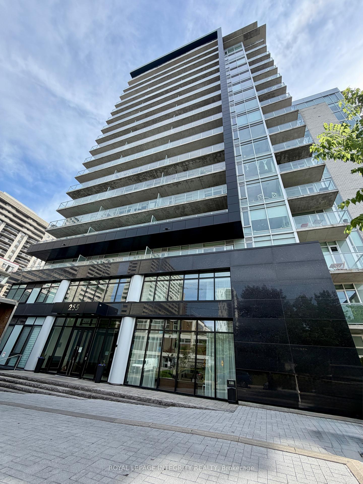 255 Bay Street 910, Ottawa Centre, ON K1R 0C5