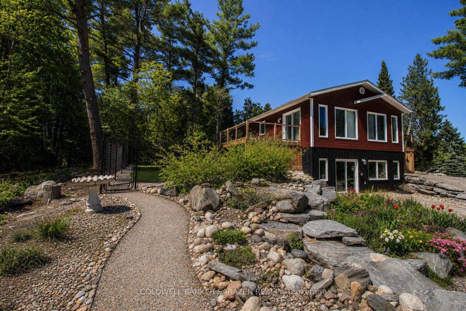 2981 White Lake Road, McNab/Braeside, ON K0A 3L0 — McNab/Braeside, Ontario