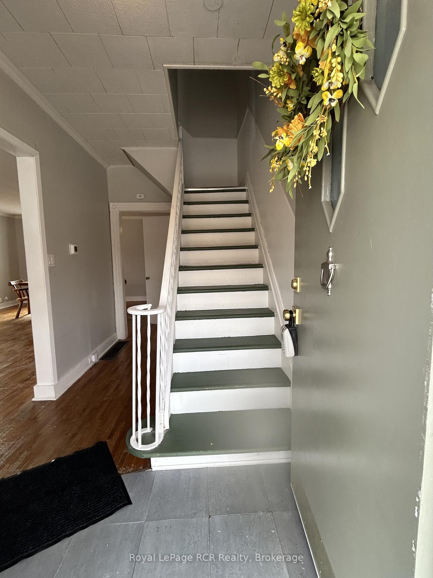 467 14th Street W, Owen Sound — photo 3 of 5