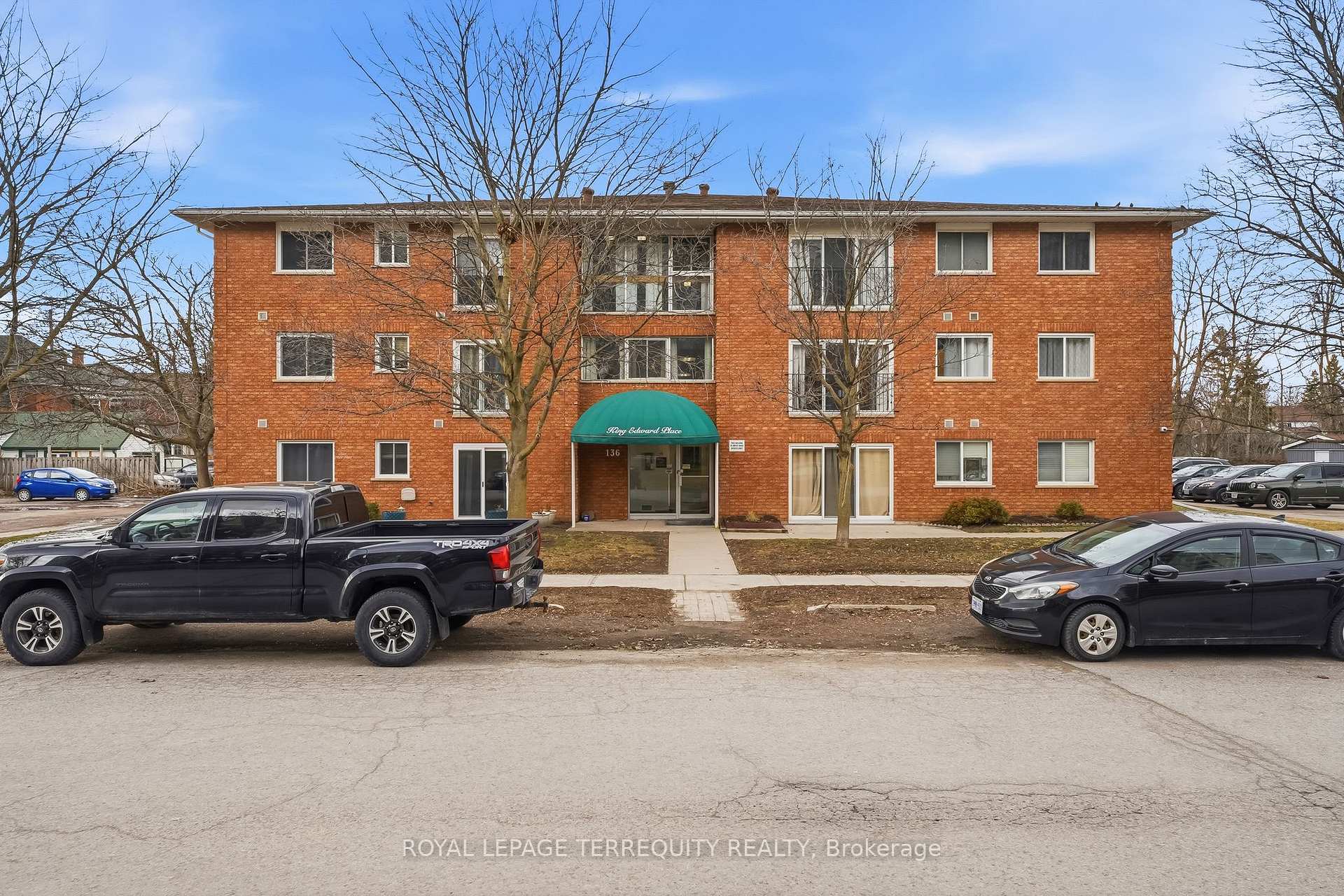 136 Ware Street N 307, Peterborough, ON K9J 2B8