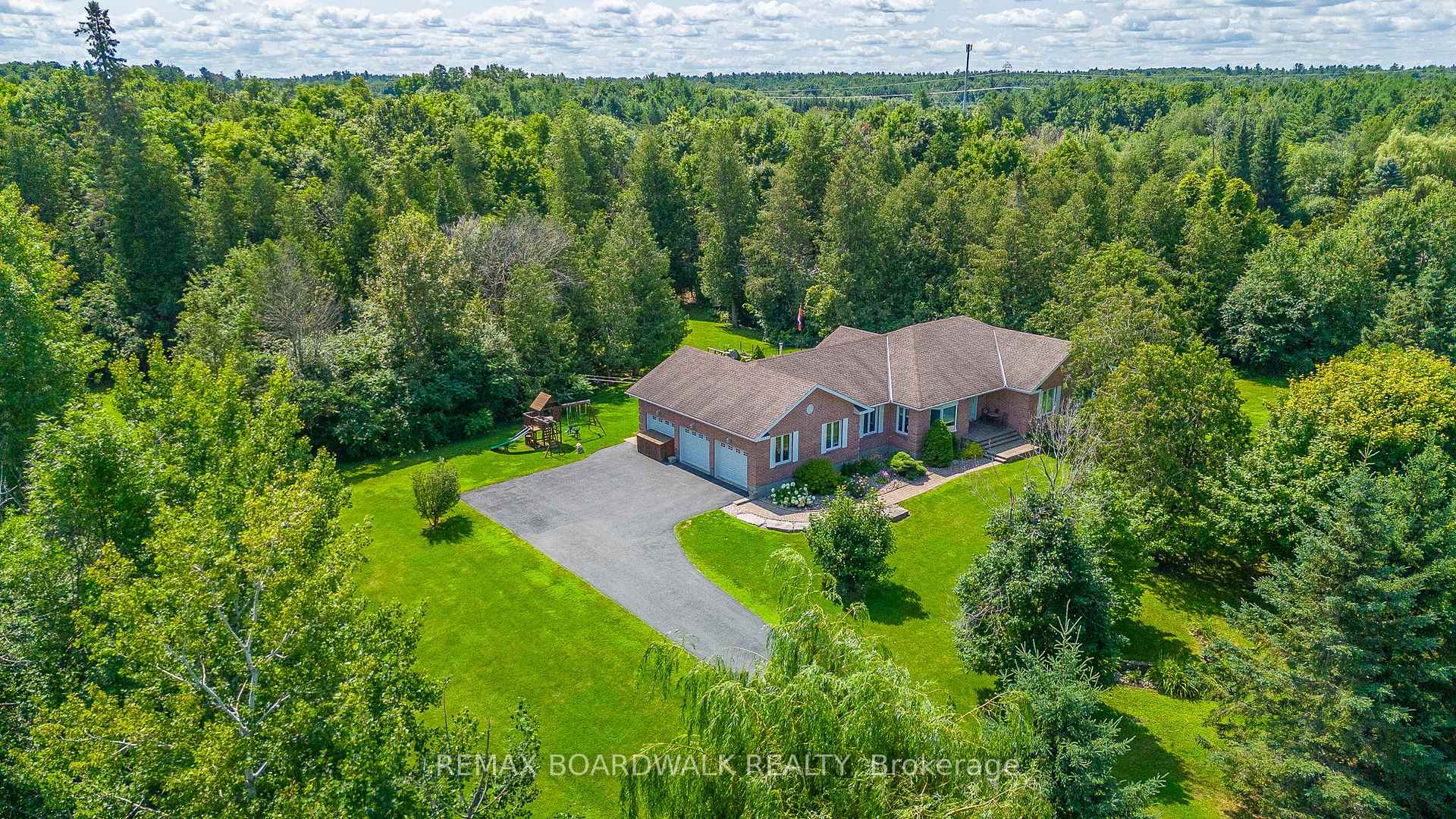 14 Panandrick View Drive, Kanata — photo 2 of 5