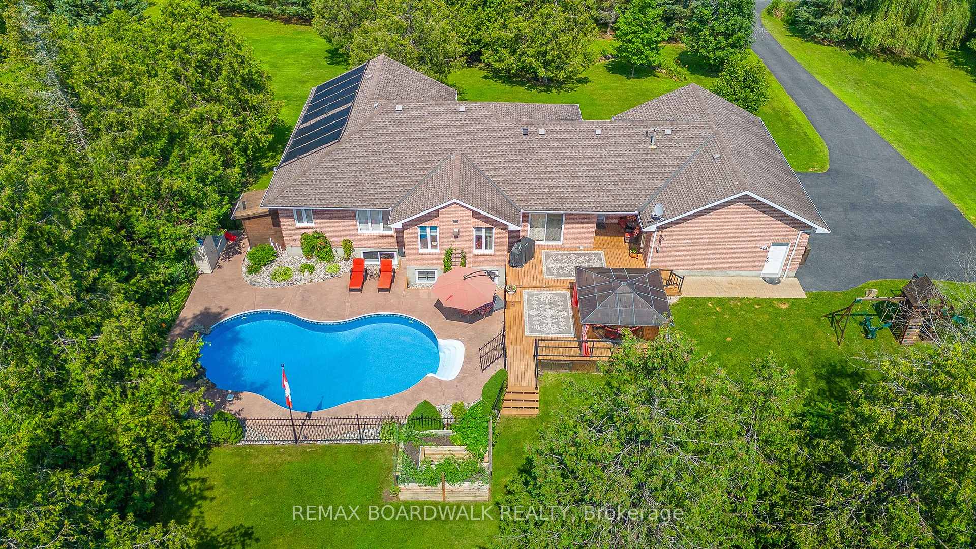 14 Panandrick View Drive, Kanata — photo 3 of 5