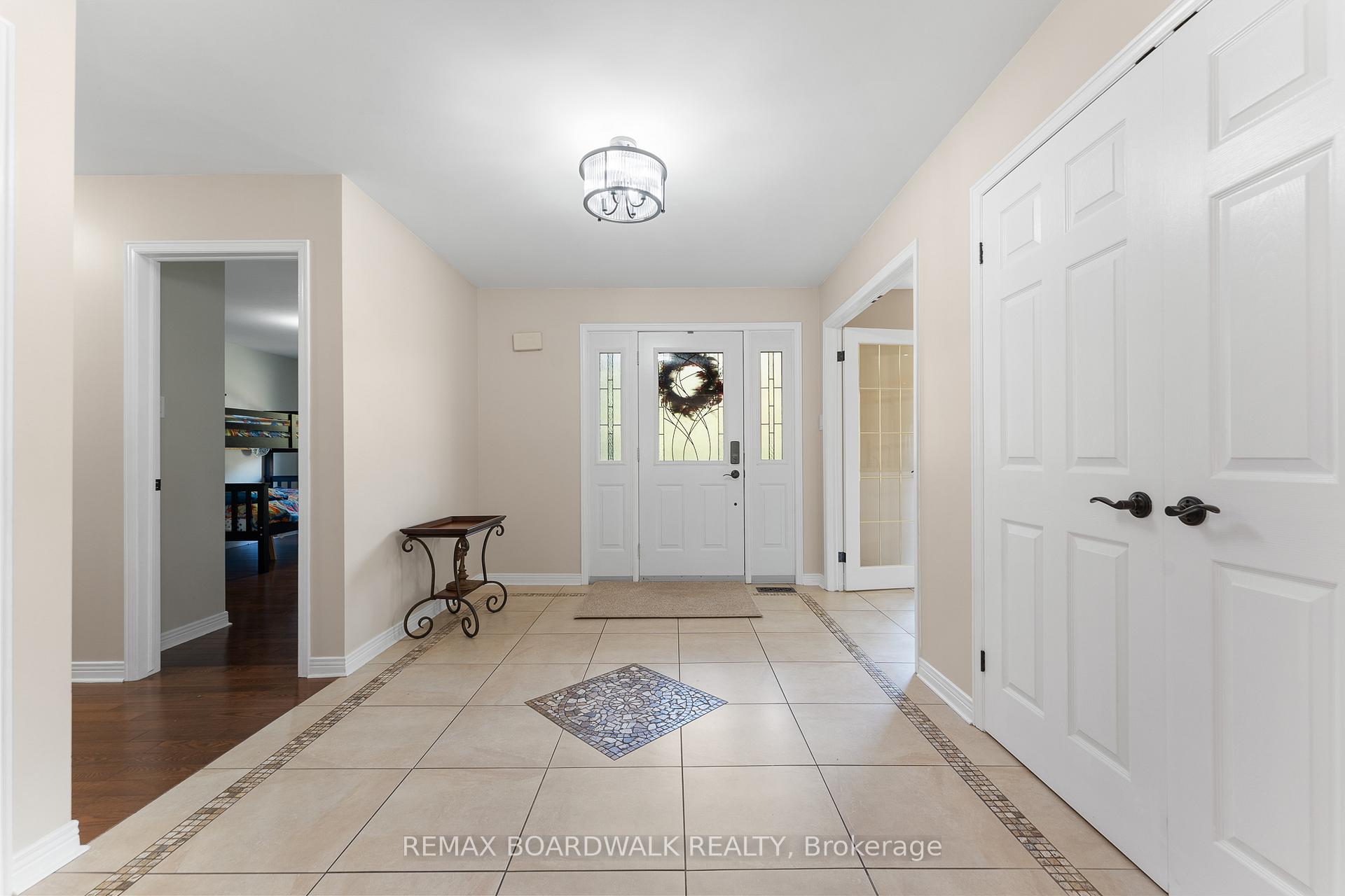 14 Panandrick View Drive, Kanata — photo 5 of 5