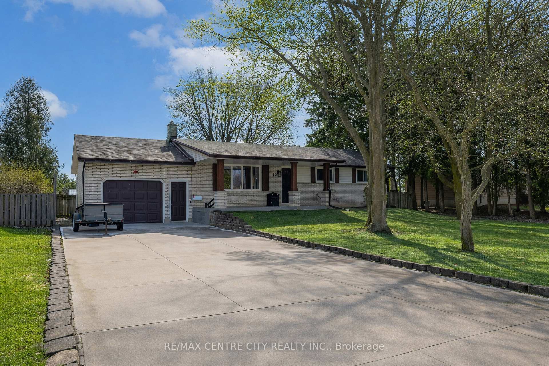 72 Elmwood Avenue, St. Thomas, ON N5R 4Z7
