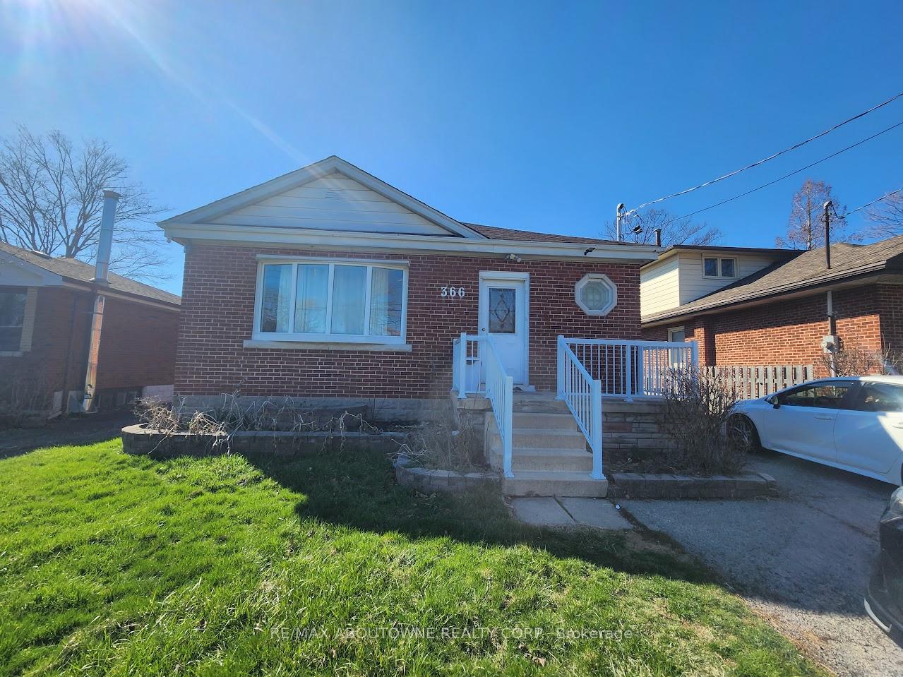 366 Upper Ottawa Street BSMT, Hamilton, ON L8T 3S8