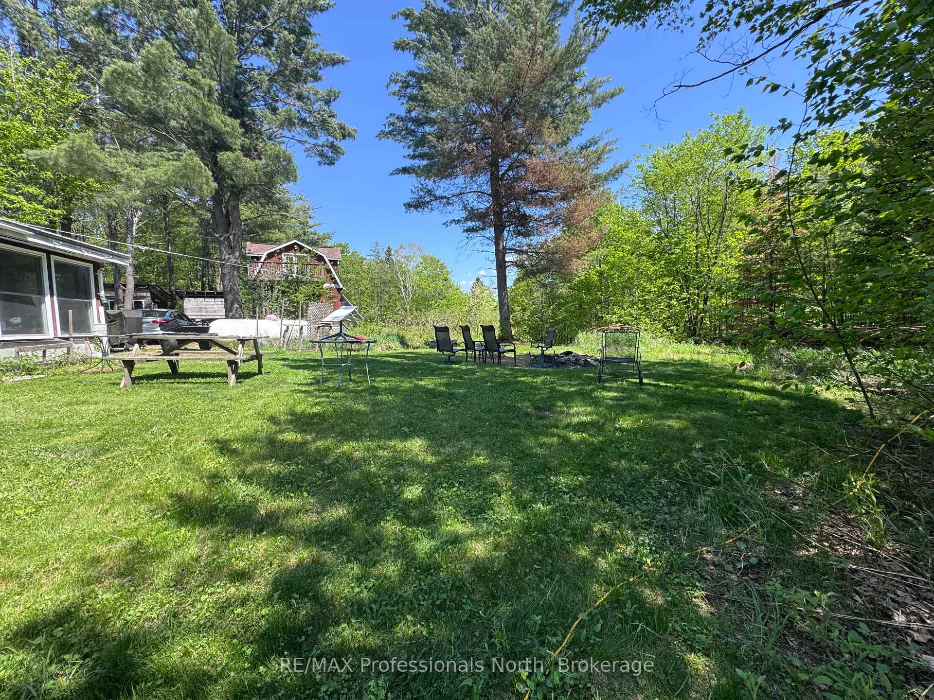 1127 Bobcaygeon Road, Minden Hills — photo 4 of 5