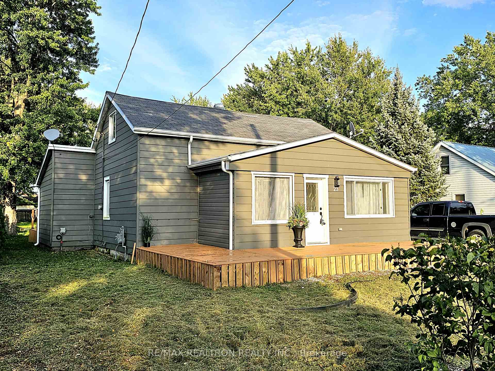 23 Ella Street S, Chatham-Kent, ON N0P 2L0