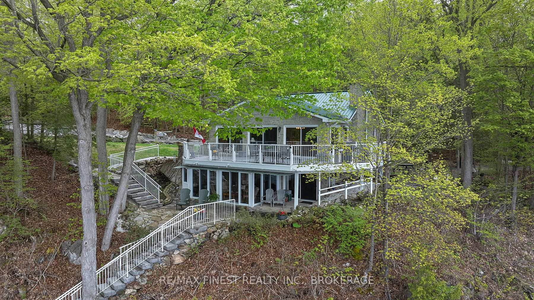 8126 Perth Road, South Frontenac, ON K0H 2L0